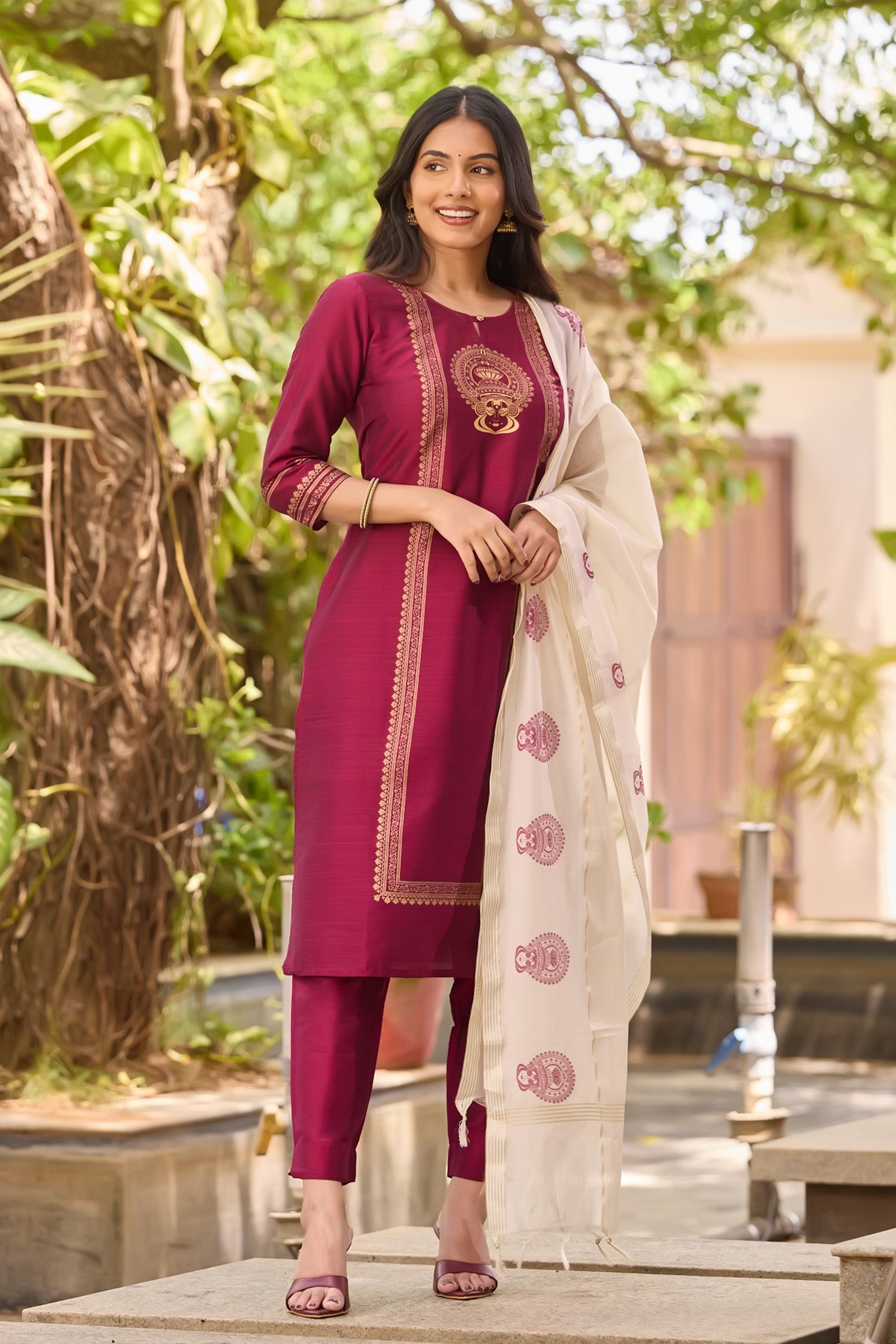 Magenta Kathakali Print Kurta Set with Off-White Tissue Dupatta