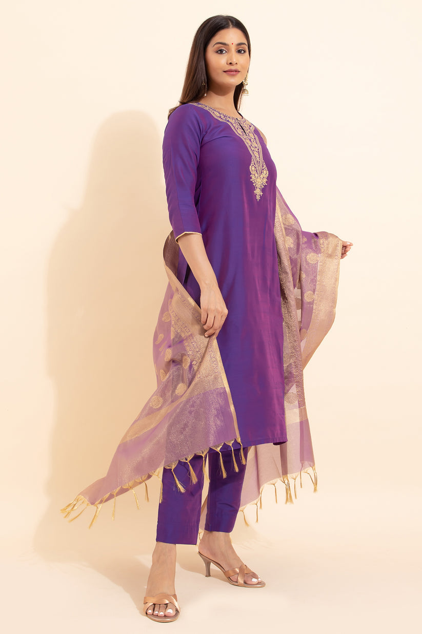 Floral Embroidered Kurta set with Brocade Dupatta - Purple & Gold