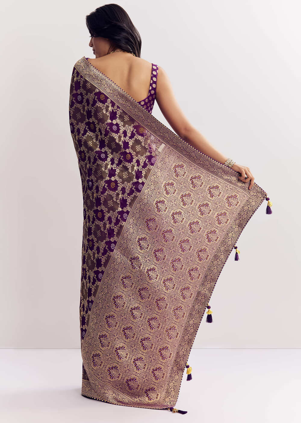 Purple Shaded Georgette Saree With Zari Jaal Work